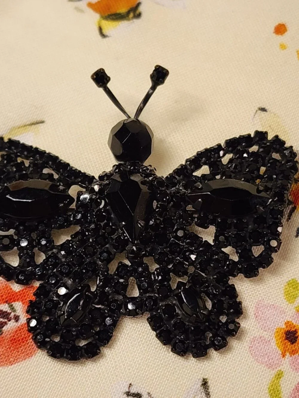 VINTAGE Mid-Century Black Japanned Metal Butterfly Brooch